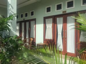 Mae Mae Beach House & Bar Nusa Penida